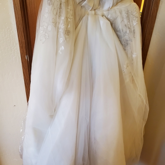 Melissa Sweet Collection Wedding Dress - Picture 3 of 15